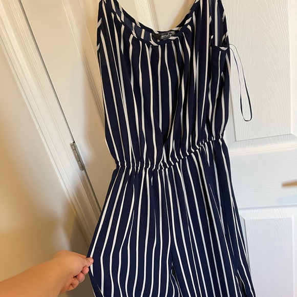 Buy 2 get 1- Striped jumpsuit - Picture 2 of 2